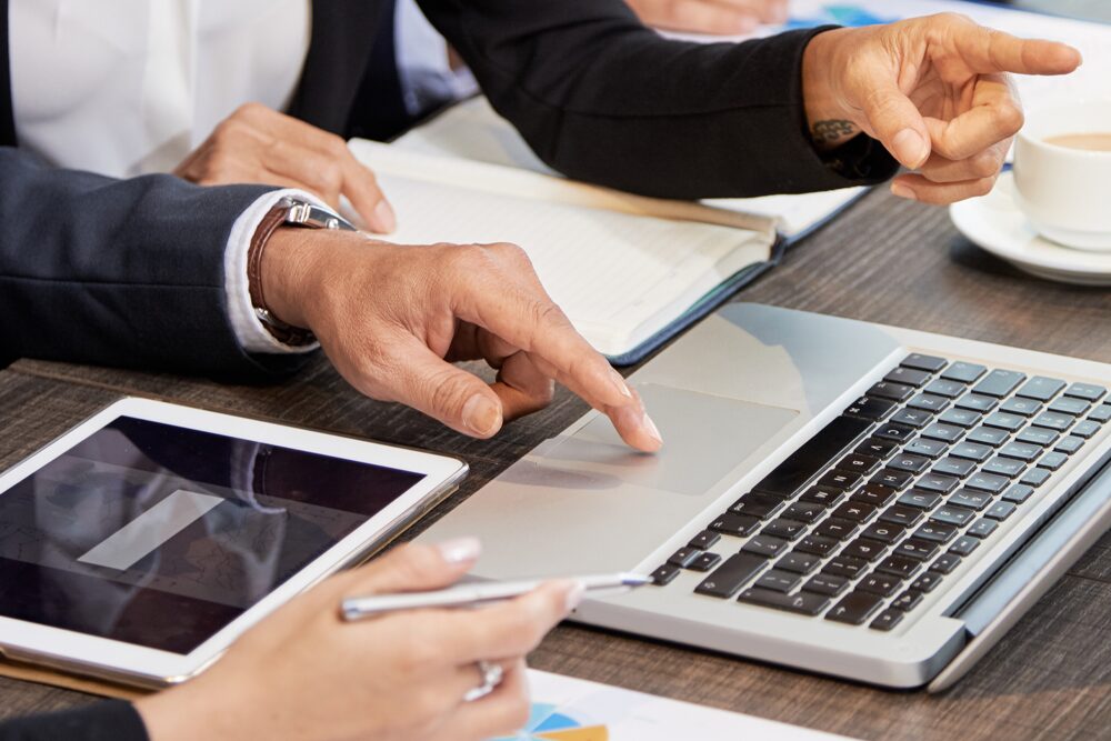 Transformação digital nas PMEs brasileiras: guia completo para começar do jeito certo